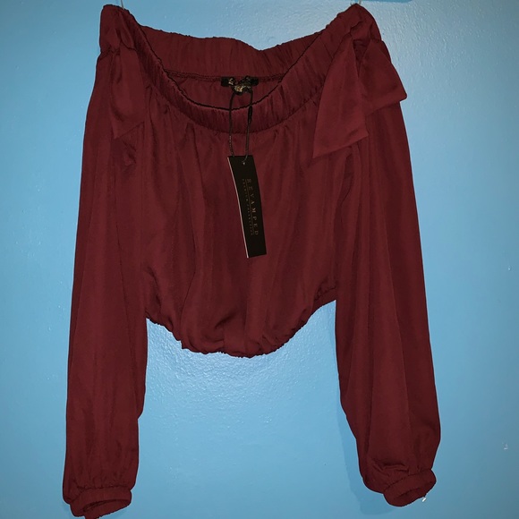 Revamped Off-Shoulder Crop Top - Picture 2 of 5